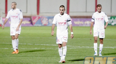 שחקני הפועל ב&qout;ש מאוכזבים בדוחא (יניב גונן)
