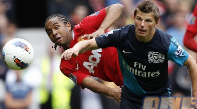 אנדרסון וארשבין במאבק על הכדור (GettyImages)