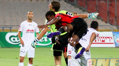 אמוס קולי ולירן שטראובר (משה חרמון)