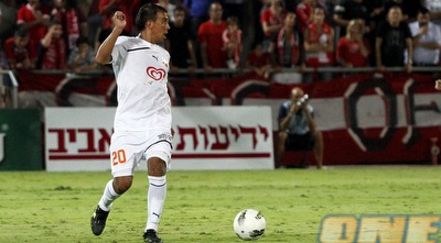 פדרו גלבאן. ביקור מולדת קצר וחזרה לארץ (יוסי ציפקיס) פדרו גלבאן. ביקור מולדת קצר וחזרה לארץ (יוסי ציפקיס)