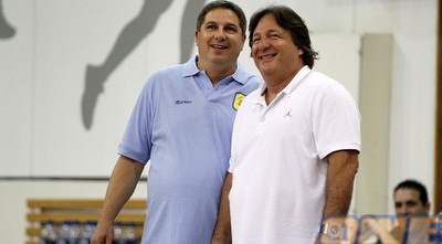 הבעלים דורון הרציקוביץ ואבי אשכנזי (יוסי ציפקיס)