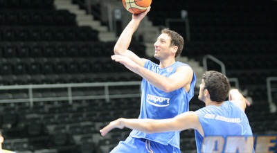 יניב גרין (שי לוי (כתב))