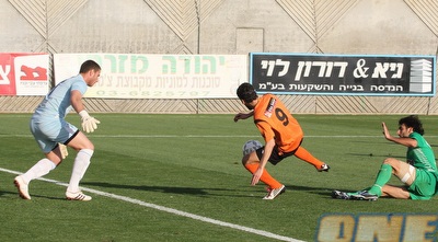 יוסי אסייג. ניצחון חשוב לרעננה (מור שאולי)