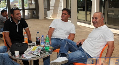 גבאי ושירזי. המאמן שיחרר, המנכ&qout;ל: &qout;הוא ירד במשקל והתנהג מצוין&qout; (עמית מצפה)