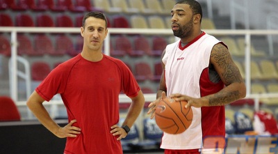 ליאור ליובין ורומיאו טראוויס (עמית מצפה)