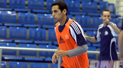 דור גבע מתחמם (יניב גונן)