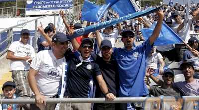 אוהדי הנבחרת. היחידים שבאו לעבוד (שי לוי) 