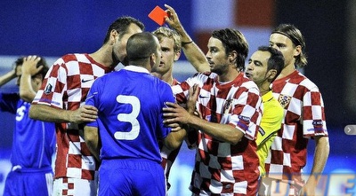 טל בן חיים רואה את האדום (ONE) טל בן חיים רואה את האדום (ONE)