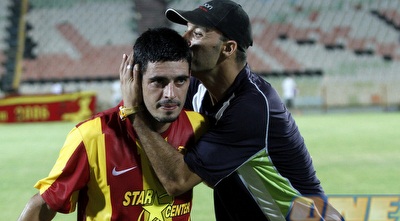 דוד רביבו. ישתף פעולה עם אחיו (יוסי ציפקיס) דוד רביבו. ישתף פעולה עם אחיו (יוסי ציפקיס)