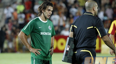 דגני בירוק, כבר בפוזה של אכזבה (יוסי ציפקיס)