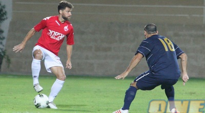 לואיס טורס. הפקיר את עמדת המגן הימני, יחיאל יחליפו (עמית מצפה)