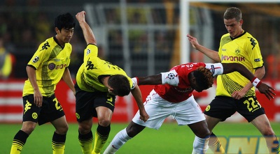 סונג בין שחקני דורטמונד (GettyImages) סונג בין שחקני דורטמונד (GettyImages)