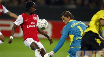 ג´רביניו מחטיא ממצב קורץ (רויטרס) ג´רביניו מחטיא ממצב קורץ (רויטרס)