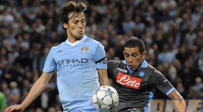 וולטר גרגאנו לוחץ את דויד סילבה (רויטרס)