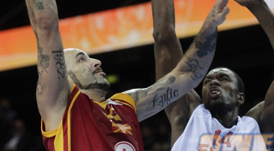 אנטיץ´ מול איבקה בחצי הגמר בין ספרד למקדוניה (רויטרס)