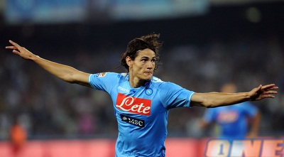 אדיסון קבאני חוגג את אחד מהשלושה שלו מול מילאן (GettyImages)