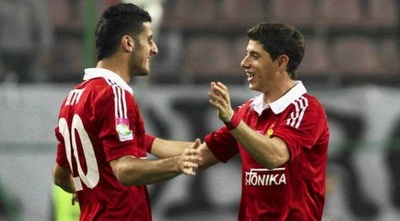 מליקסון וביטון. &qout;מאור הוא ילד גדול שמקבל החלטות לבד&qout; (Sport.pl)