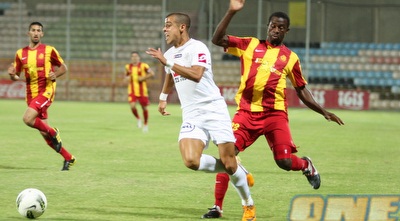 טל בן חיים עובר את אפא אמברוז (משה חרמון) טל בן חיים עובר את אפא אמברוז (משה חרמון)