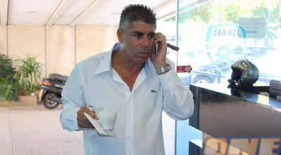 פרוספר אזגי. לא מוכן לשלם (משה חרמון)