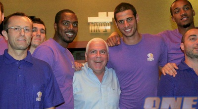 פיני גרשון, דן שמיר והשחקנים (יניב גונן) פיני גרשון, דן שמיר והשחקנים (יניב גונן)