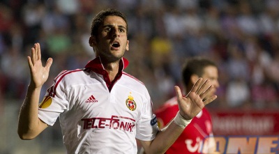 דודו ביטון (19 דקות). נתפס ברחבה, לא קיבל פנדל (רויטרס) דודו ביטון (19 דקות). נתפס ברחבה, לא קיבל פנדל (רויטרס)