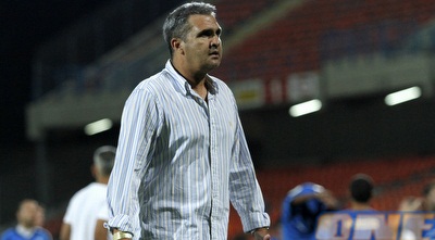 אלי כהן. &qout;הפסדתי חבר קרוב&qout; (יוסי ציפקיס) אלי כהן. &qout;הפסדתי חבר קרוב&qout; (יוסי ציפקיס)