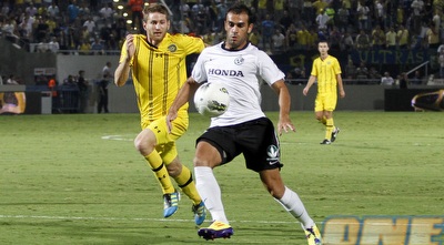 ייני משגיח על עמאשה (יוסי ציפקיס)