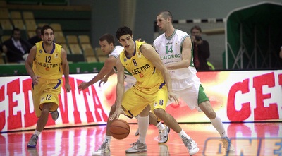 ליאור אליהו (האתר הרשמי של מכבי ת&qout;א) (ONE) ליאור אליהו (האתר הרשמי של מכבי ת&qout;א) (ONE)