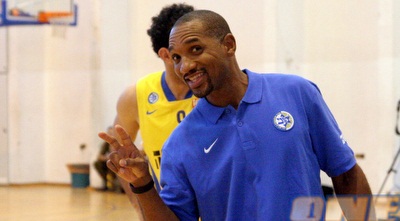 גם דריק שארפ לא החמיץ את ההזדמנות וחייך למצלמה (יניב גונן)