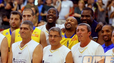 שון ג´יימס, דווין סמית ונבחרת צה&qout;ל (יניב גונן)