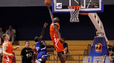 ברנדון באומן חוסם (יוסי ציפקיס) ברנדון באומן חוסם (יוסי ציפקיס)