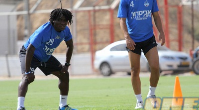 קינגסטון (ONE) קינגסטון (ONE)