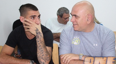 אלירן עטר ואבנר טוויטו בבית הדין. הראשון לעזוב אחרי האליפות (משה חרמון) אלירן עטר ואבנר טוויטו בבית הדין. הראשון לעזוב אחרי האליפות (משה חרמון)