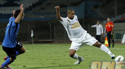 דנין במדי עכו. עשוי לעבור להפועל ת&qout;א (יוסי ציפקיס) דנין במדי עכו. עשוי לעבור להפועל ת&qout;א (יוסי ציפקיס)