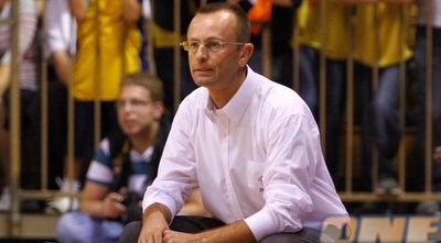 דן שמיר (יוסי ציפקיס)