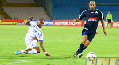 טל מעבי מול אלן מסודי (יניב גונן)