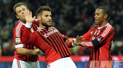 אנטוניו נוצ´רינו מתנצל בפני אוהדי פאלרמו (GettyImages)