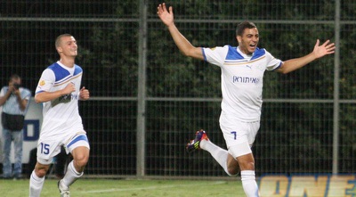 אחמד עאבד בטירוף אחרי שער הניצחון. &qout; (עמית מצפה) אחמד עאבד בטירוף אחרי שער הניצחון. &qout; (עמית מצפה)