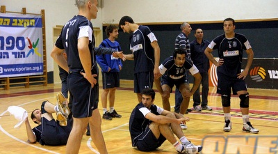 שחקני הוד השרון מאוכזבים. שוב לא בחצי (יניב גונן)