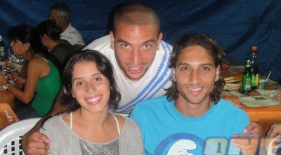 ברק בדש ואשתו עם אבוחצירא. &qout;הכל היה מהרגע להרגע&qout;