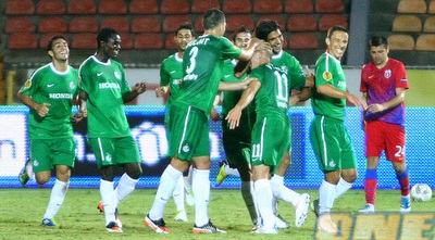 בולייאט, דגני ועידן ורד חוגגים (יניב גונן) בולייאט, דגני ועידן ורד חוגגים (יניב גונן)