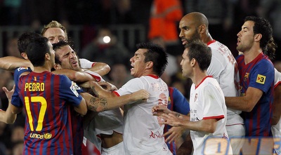 פברגאס נראה סובל (רויטרס) פברגאס נראה סובל (רויטרס)