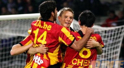 לירוי צעירי והחברים חוגגים. הקשר נבחר לשחקן המצטיין