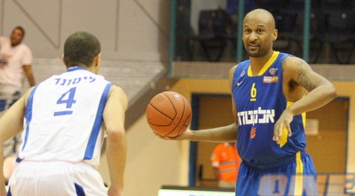 סמית&acute; (משה חרמון)