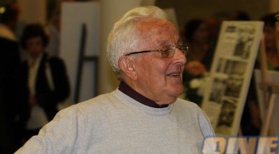 מואיז הקטן משירו של יוסי בנאי, הגיע אף הוא לערב (גיא בן זיו) מואיז הקטן משירו של יוסי בנאי, הגיע אף הוא לערב (גיא בן זיו)