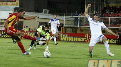 צדק עוצר את בן לולו. מחמאות לבלם הצעיר (יוסי ציפקיס) צדק עוצר את בן לולו. מחמאות לבלם הצעיר (יוסי ציפקיס)