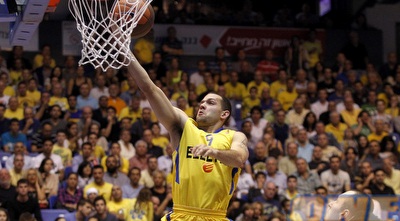 פארמר עולה לסל (יוסי ציפקיס)