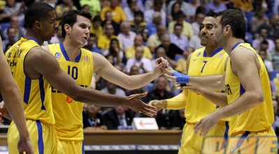 פאפאלוקאס עם פניני, בלו והנדריקס (יוסי ציפקיס) פאפאלוקאס עם פניני, בלו והנדריקס (יוסי ציפקיס)