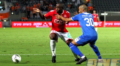 דור הלוי מנסה לעצור את טוטו תמוז (שי לוי)