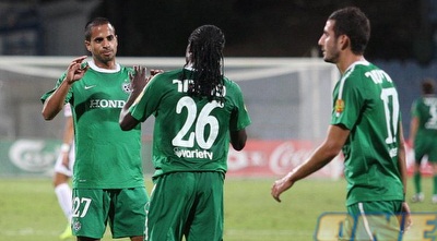 משומר חוגג עם ימפולסקי (משה חרמון) משומר חוגג עם ימפולסקי (משה חרמון)